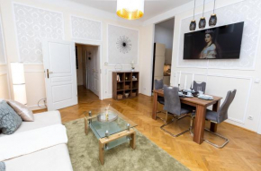 SISSI new luxurious apartment near Schönbrunn and Westbahnhof
